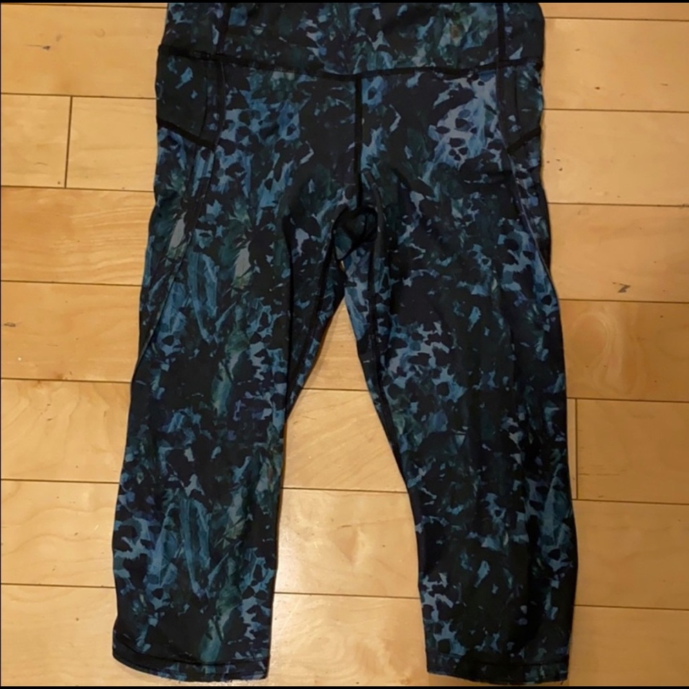 Lululemon Cropped Leggings